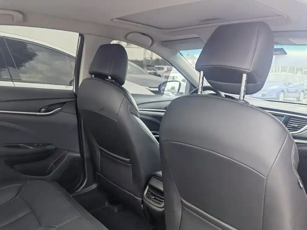 Buick Excelle GT 2019 — фото 10