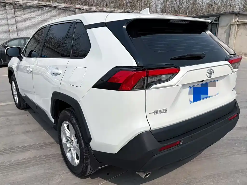 Toyota RAV4 2024