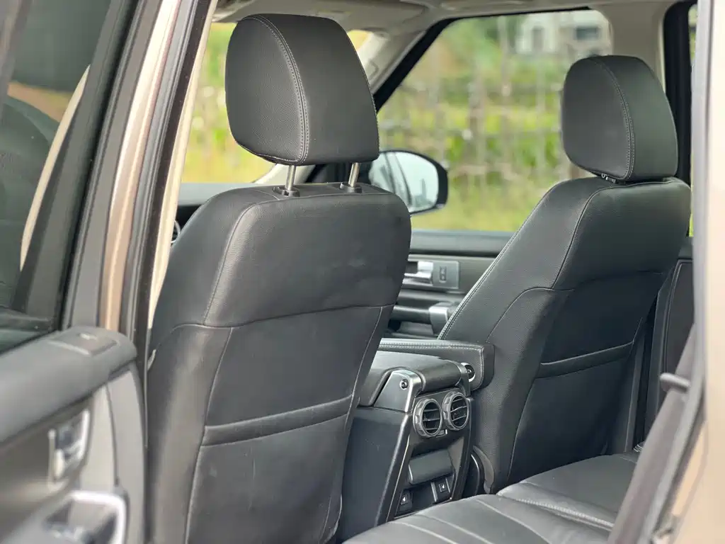 Land Rover Discovery 2016