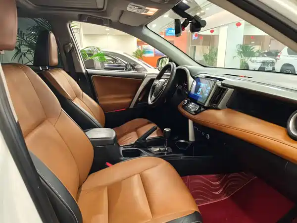 Toyota RAV4 2017