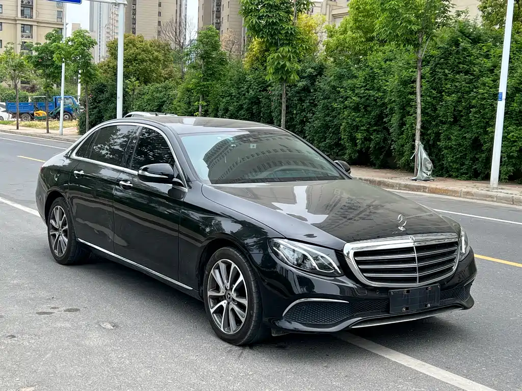 Mercedes-Benz E-Class 2017 — фото 3