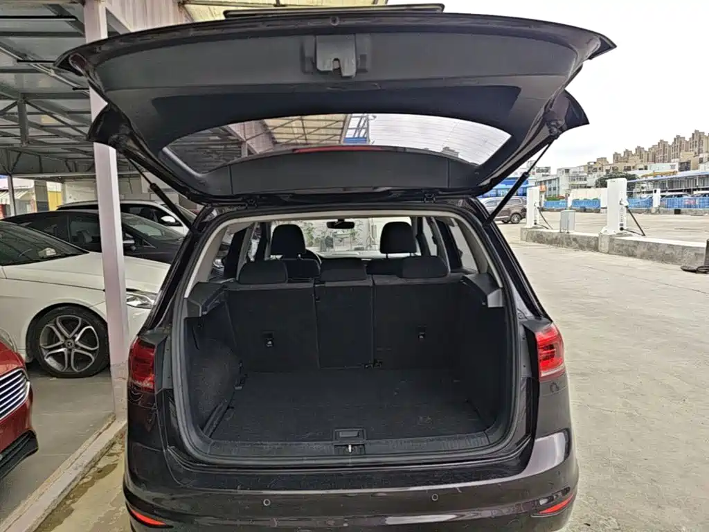 Volkswagen Golf Sportsvan 2016 — фото 19