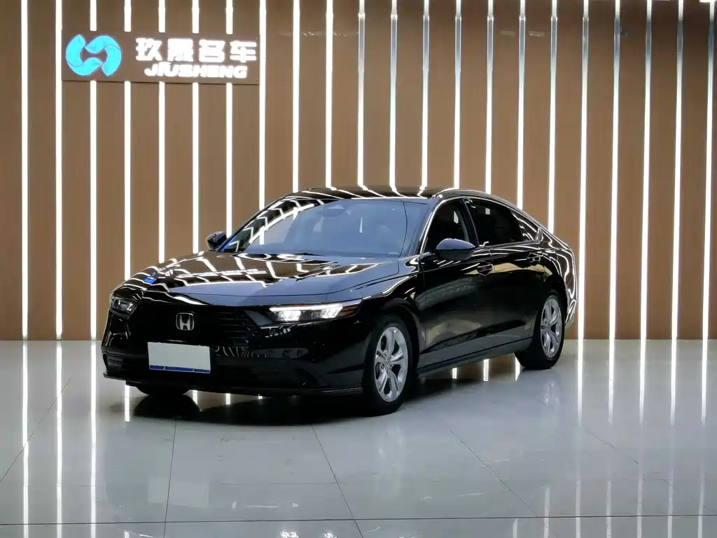 Honda Accord 2023 — фото 1