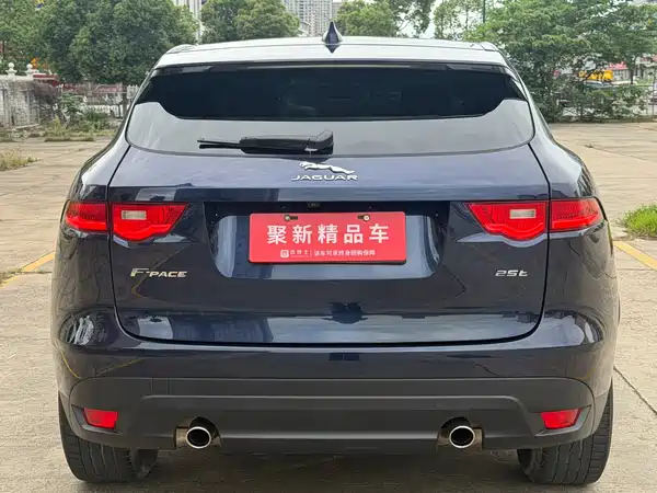 Jaguar F-PACE 2018