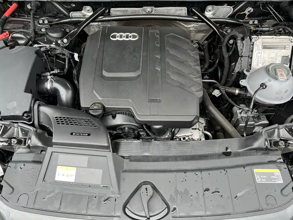 Audi Q5L 2024 — фото 10