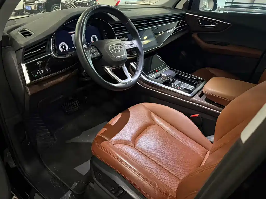 Audi Q7 2021