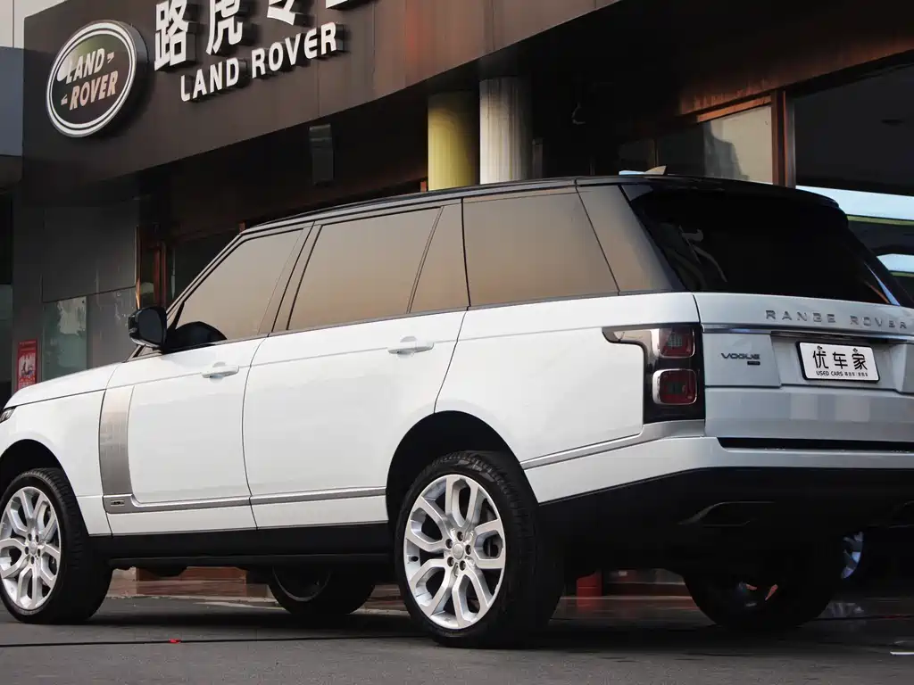 Land Rover Range Rover 2022 — фото 4