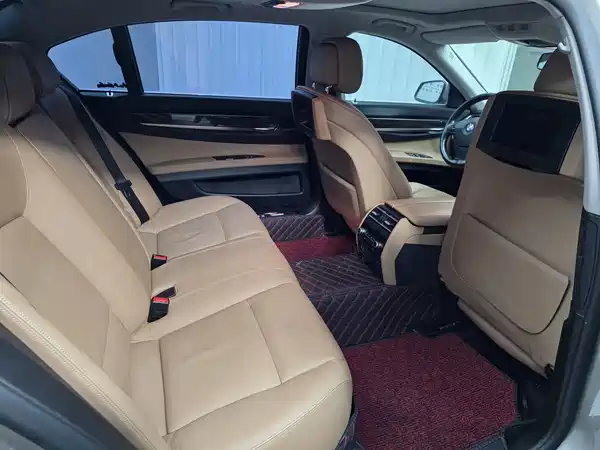 BMW 7 Series 2009