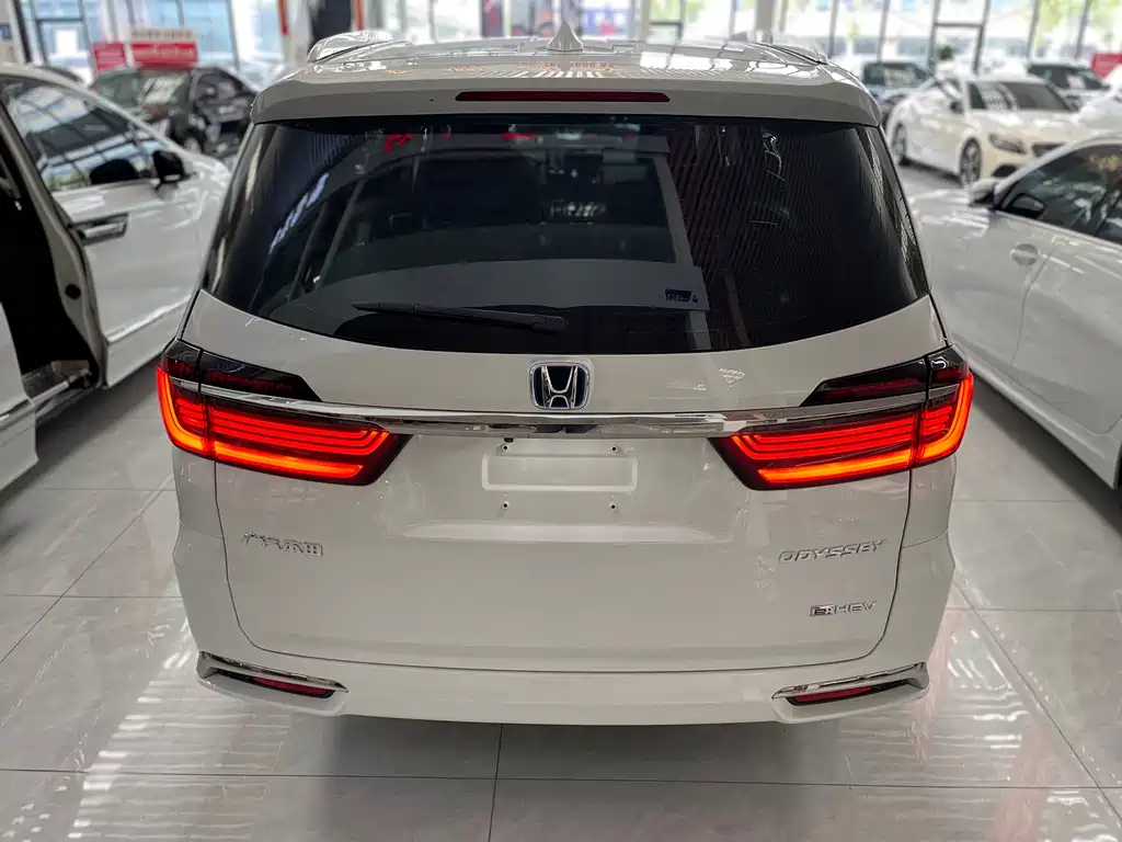 Honda Odyssey 2024 — фото 14