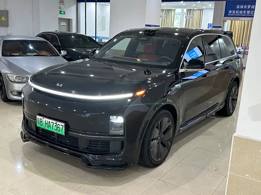 Li Auto Li L9 2025