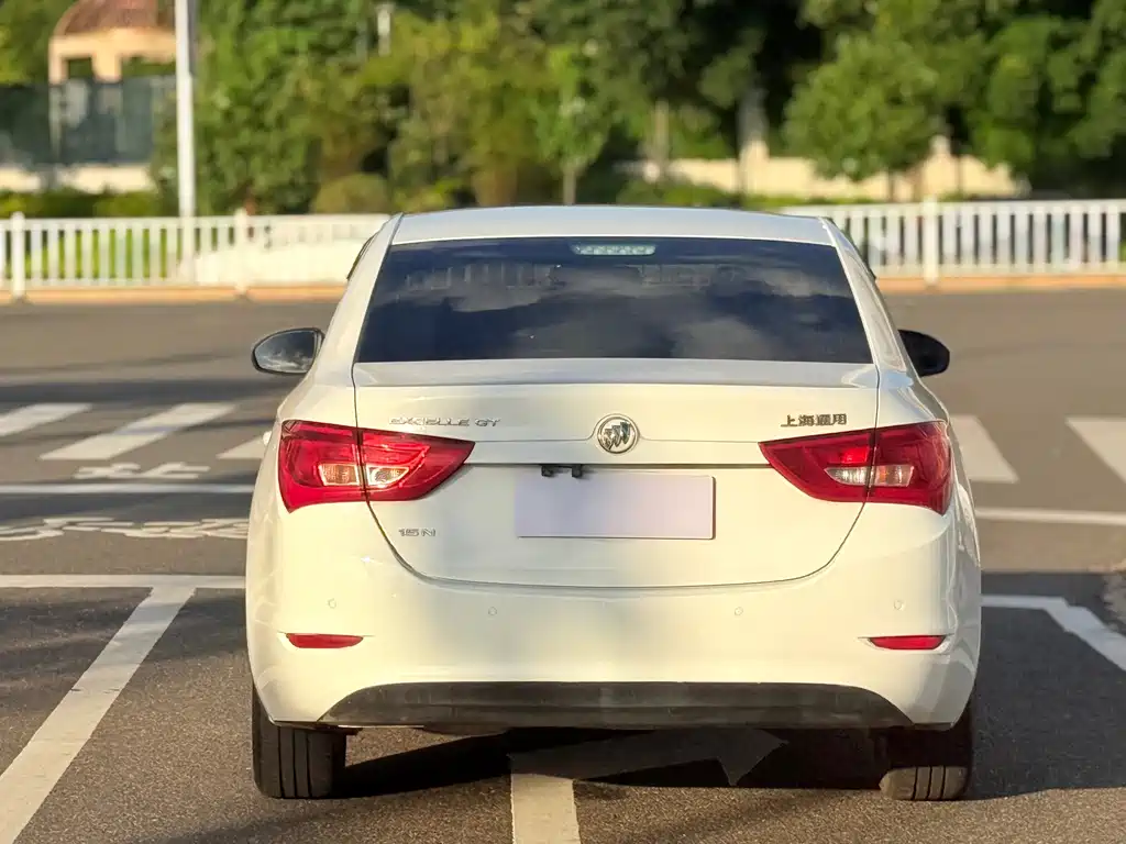 Buick Excelle GT 2015 — фото 11