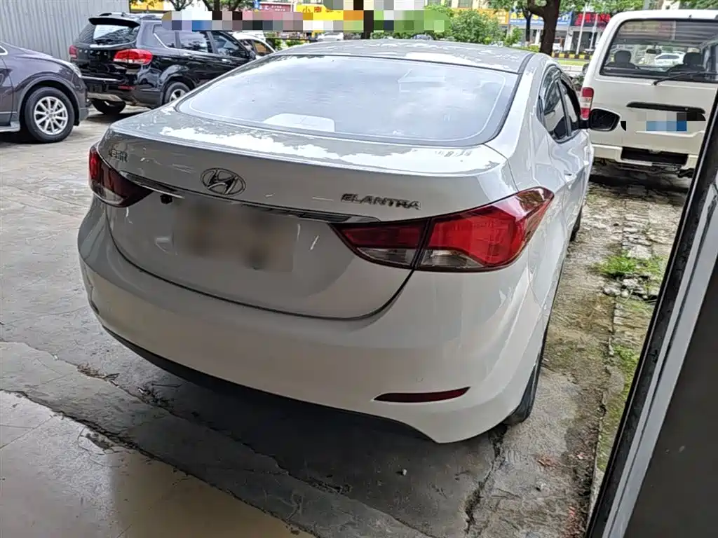 Hyundai Elantra Langdong 2017 — фото 7