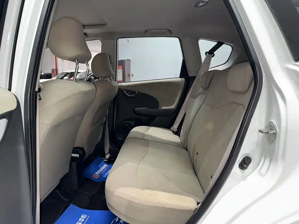 Honda Fit 2013 — фото 17