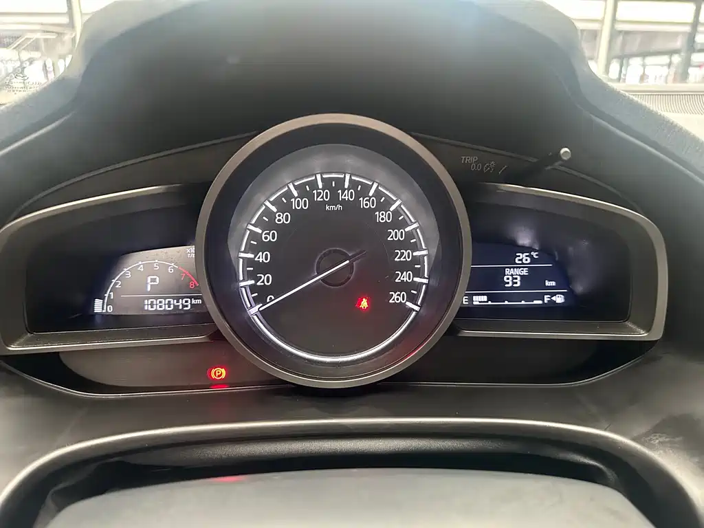 Mazda 3 Axela 2018 — фото 15
