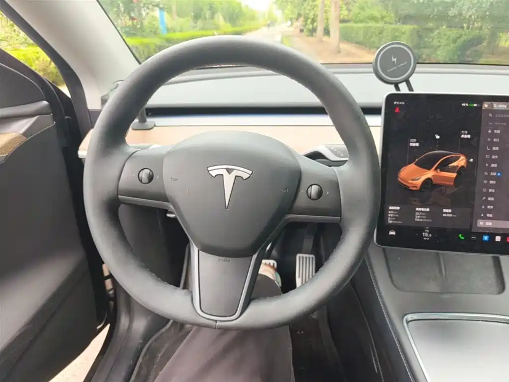 Tesla Model Y 2023 — фото 11
