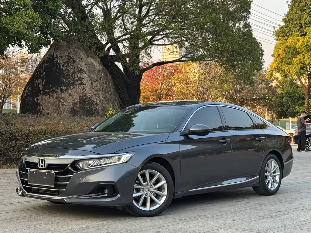 Honda Accord 2022 — фото 1