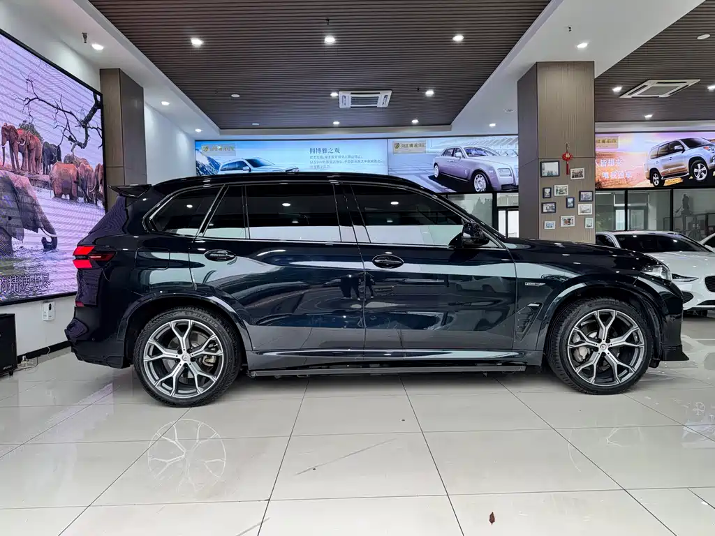BMW X5 2023