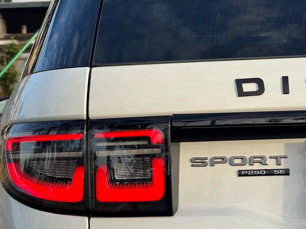 Land Rover Discovery Sport 2020 — фото 10