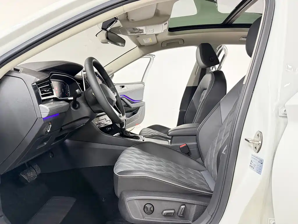 Volkswagen Sagitar 2023