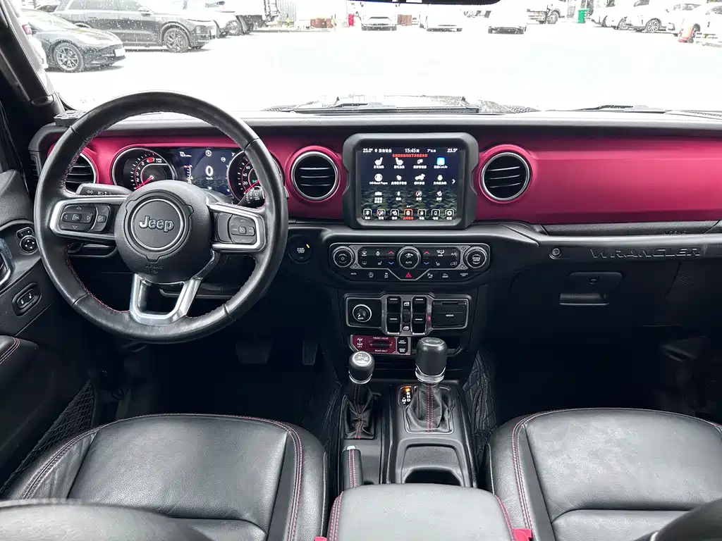 Jeep Wrangler 2022 — фото 13