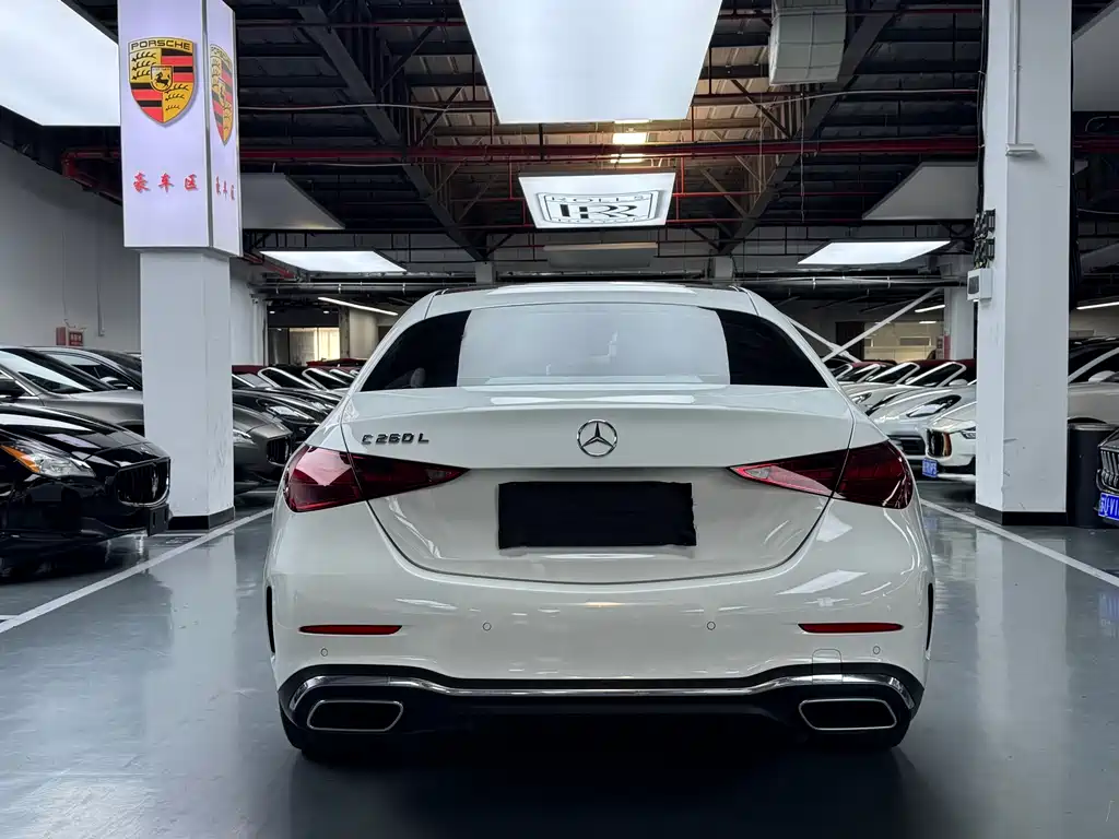 Mercedes-Benz C-Class 2023 — фото 20