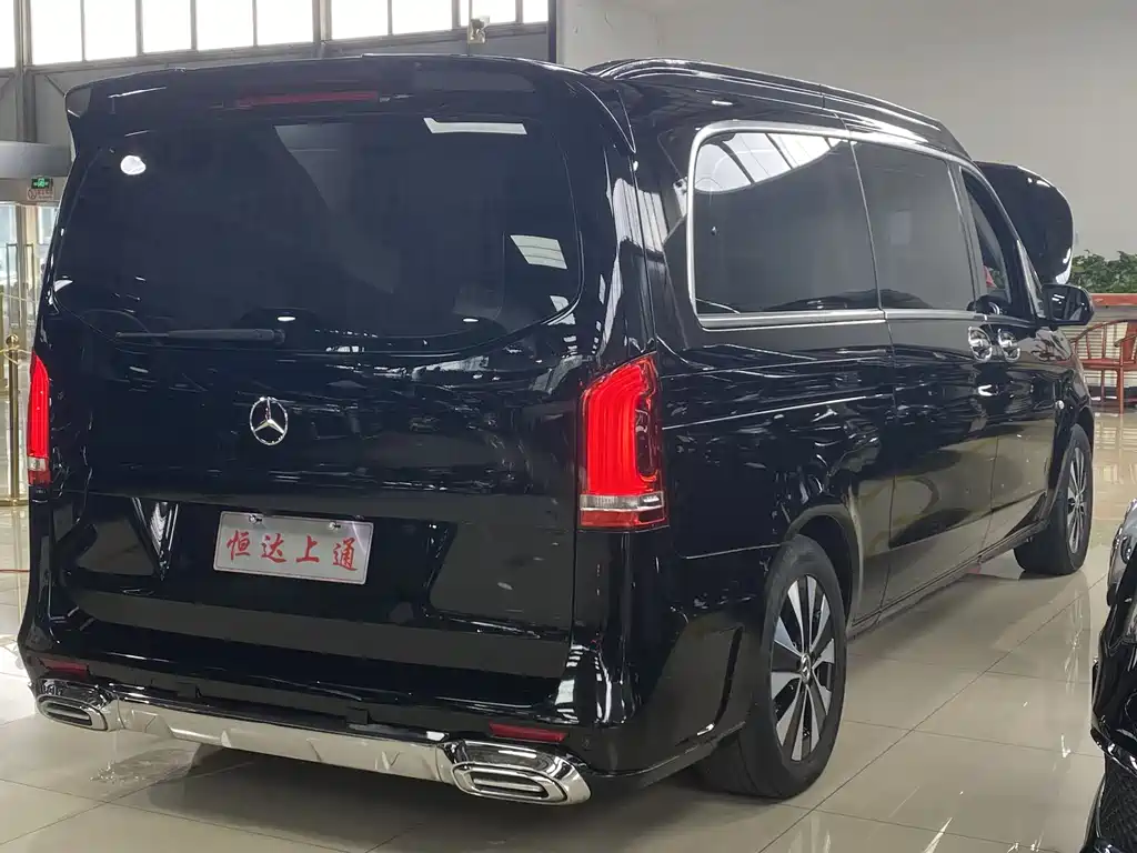 Mercedes-Benz Vito 2024 — фото 19