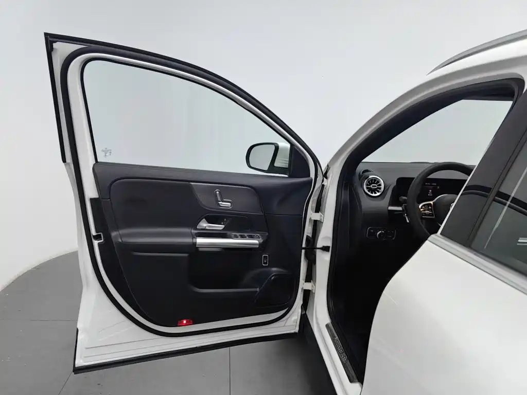 Mercedes-Benz GLA 2021 — фото 8