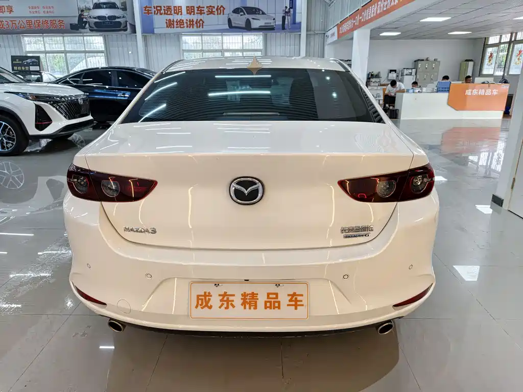 Mazda 3 Axela 2023