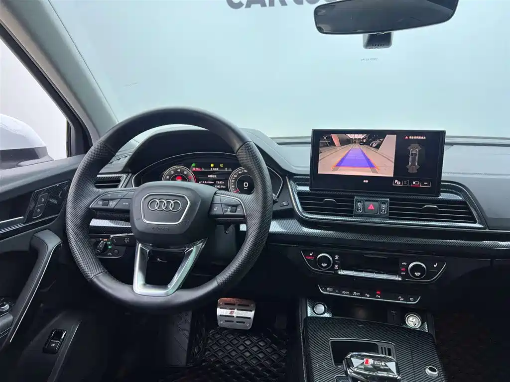 Audi Q5L 2023 — фото 22