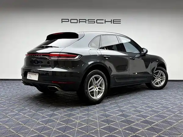 Porsche Macan 2021