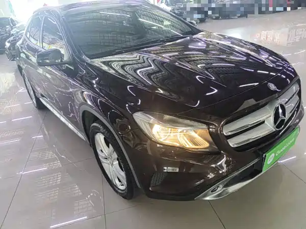 Mercedes-Benz GLA 2016