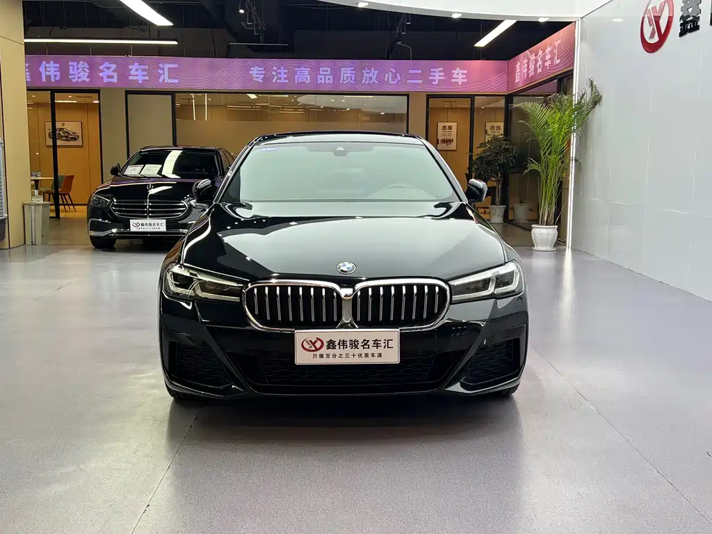 BMW 5 Series 2023