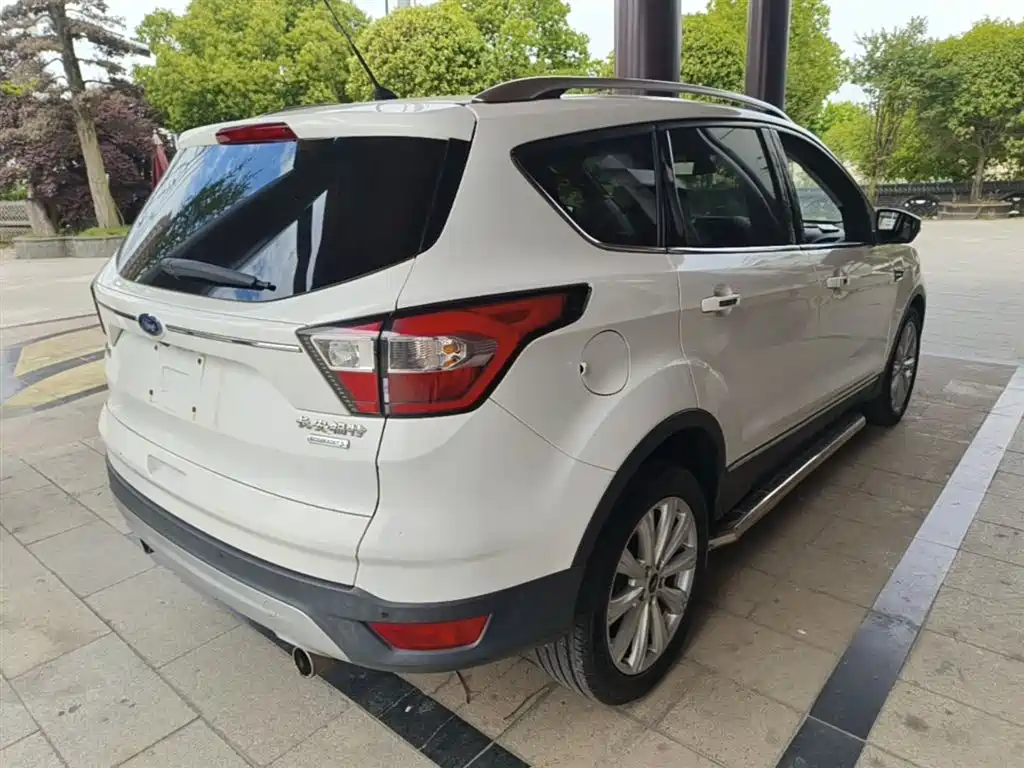 Ford Kuga 2016 — фото 7