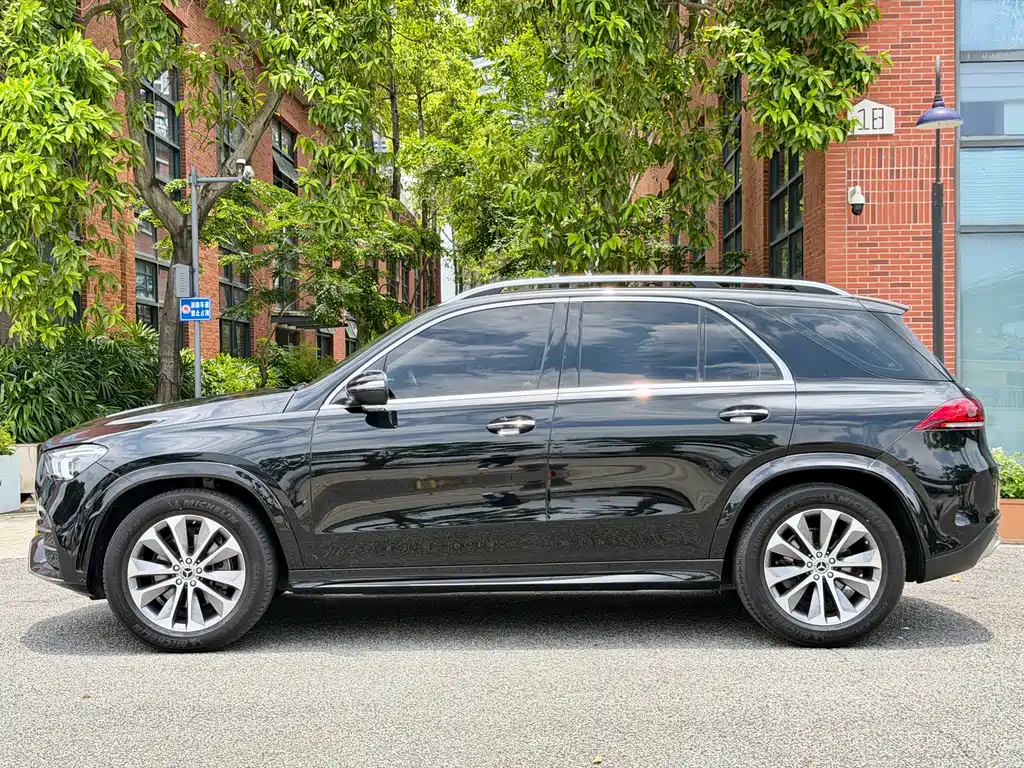 Mercedes-Benz GLE 2023 — фото 2