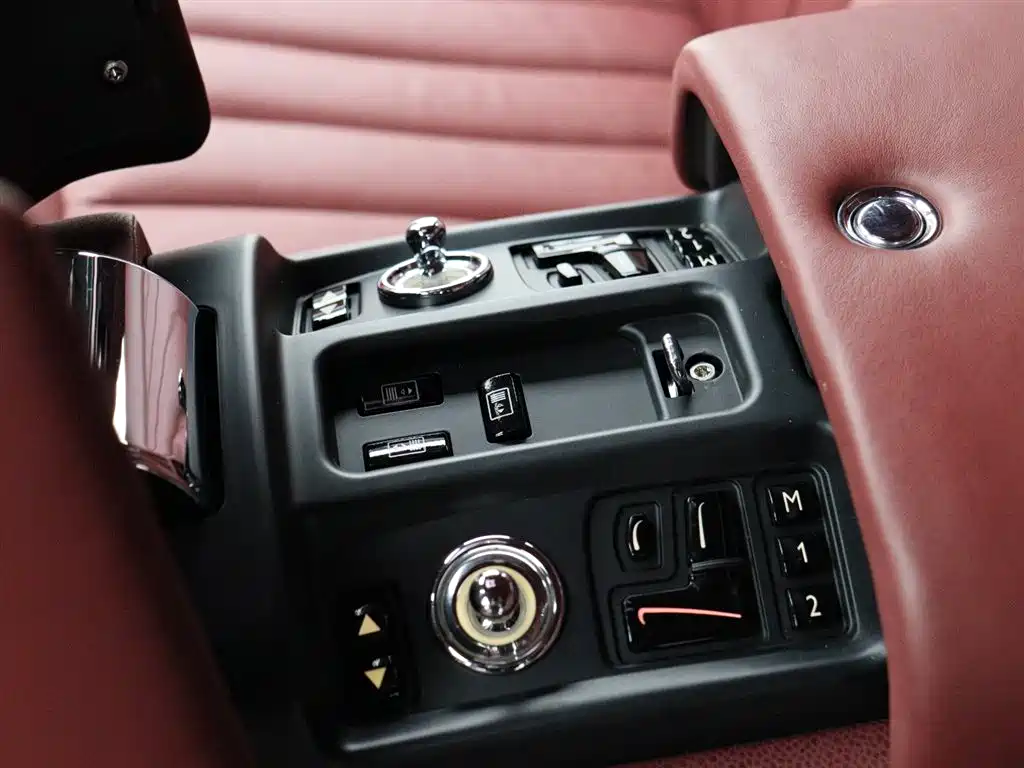 Rolls-Royce Phantom 2013 — фото 8
