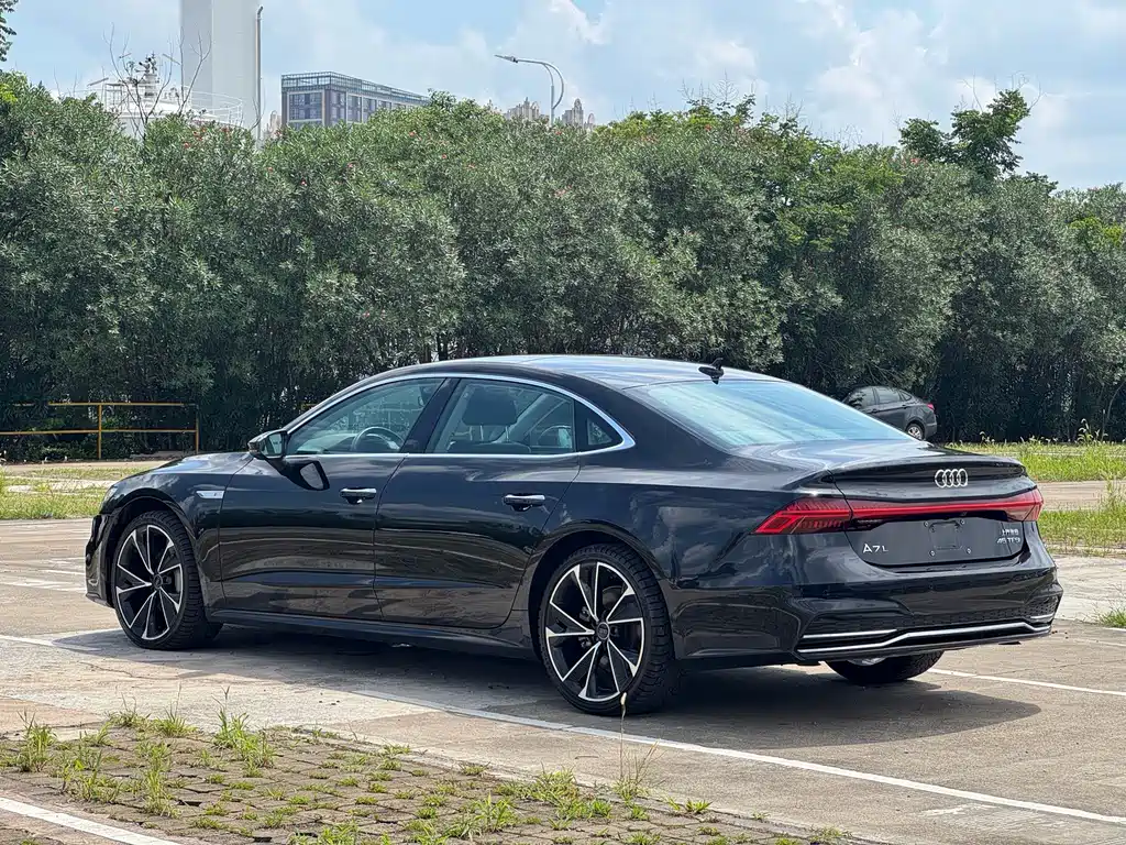 Audi A7L 2024 — фото 8