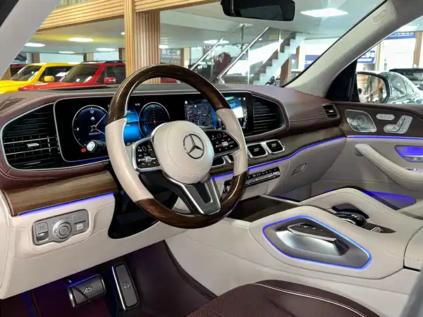 Mercedes-Benz GLS 2021