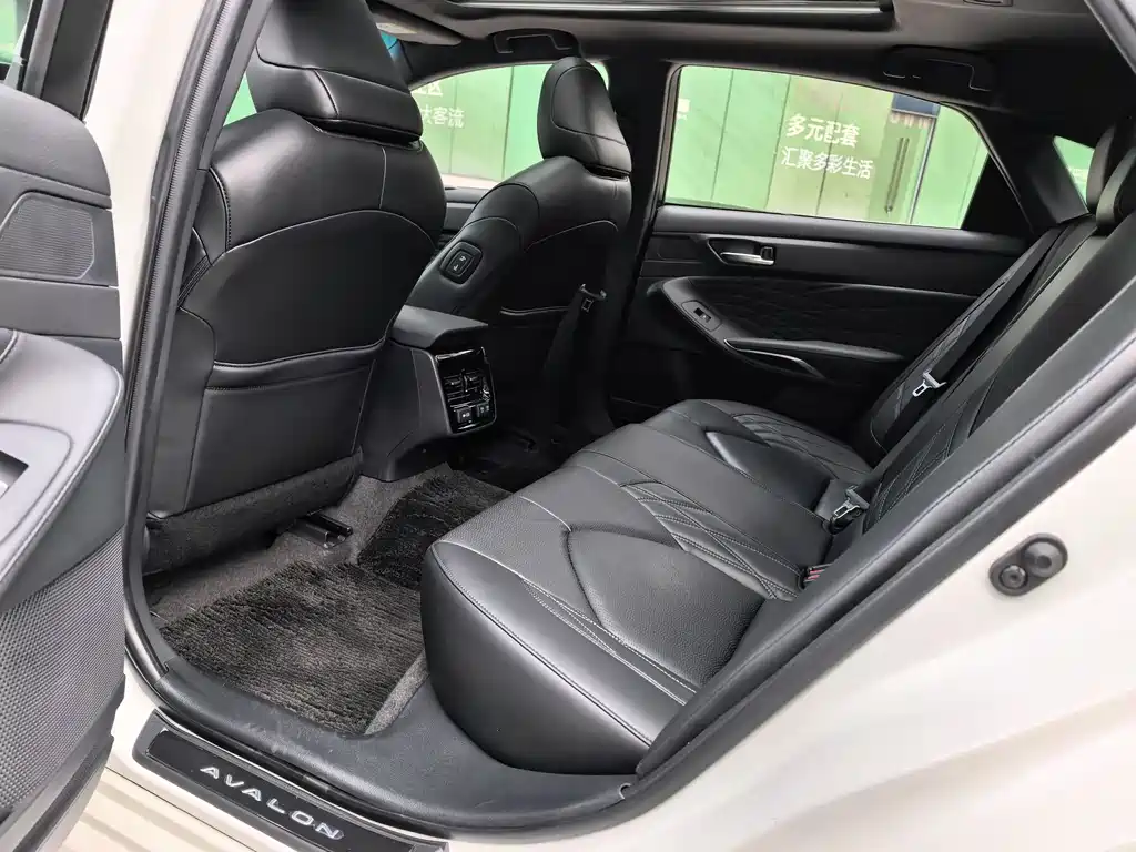 Toyota Avalon 2019 — фото 12