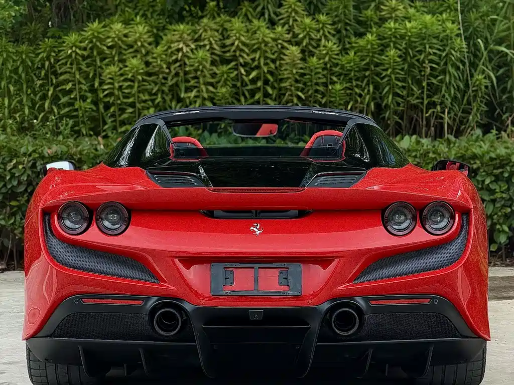 Ferrari F8 2023 — фото 5