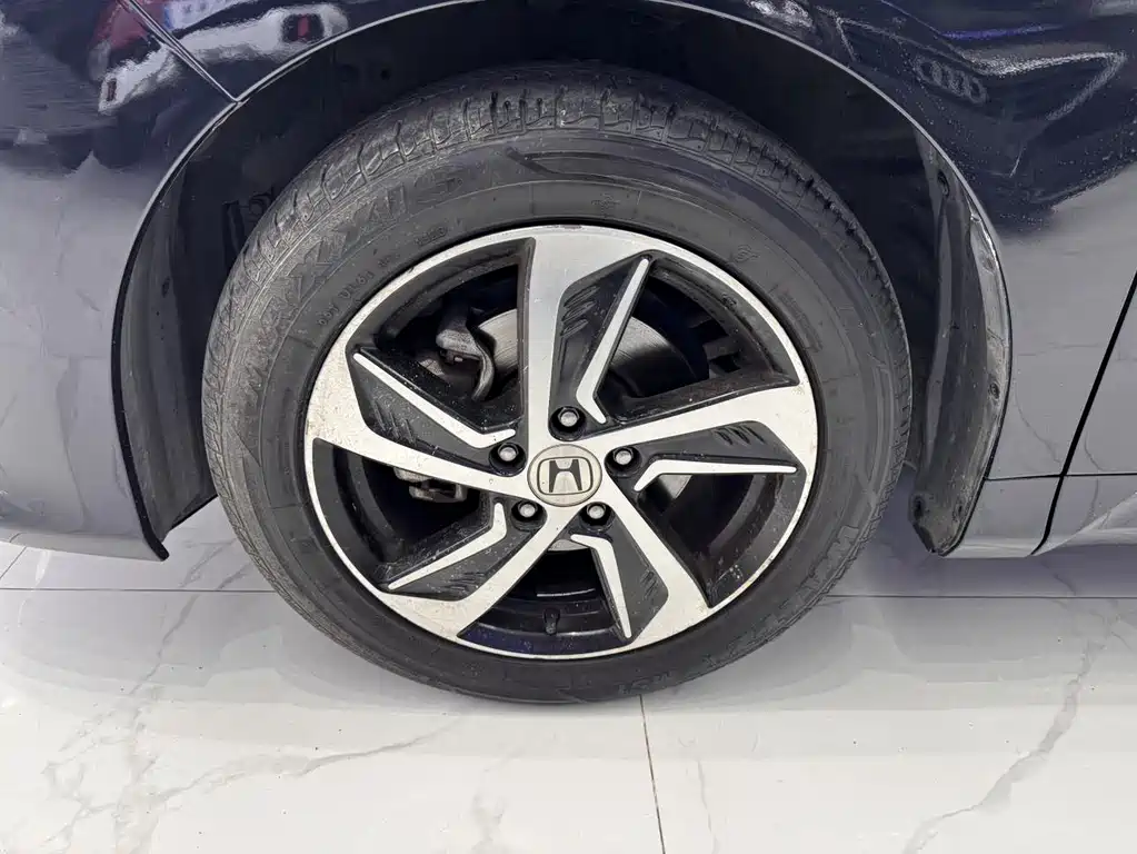 Honda Odyssey 2016 — фото 23
