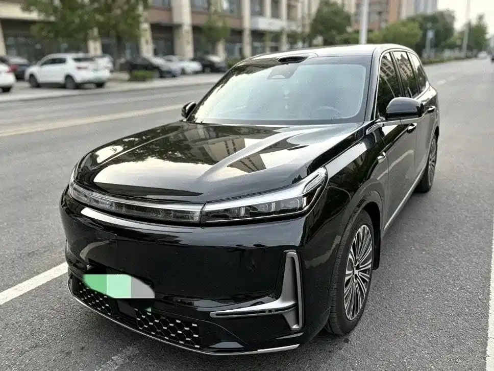 Geely Galaxy M9 2025 — фото 1