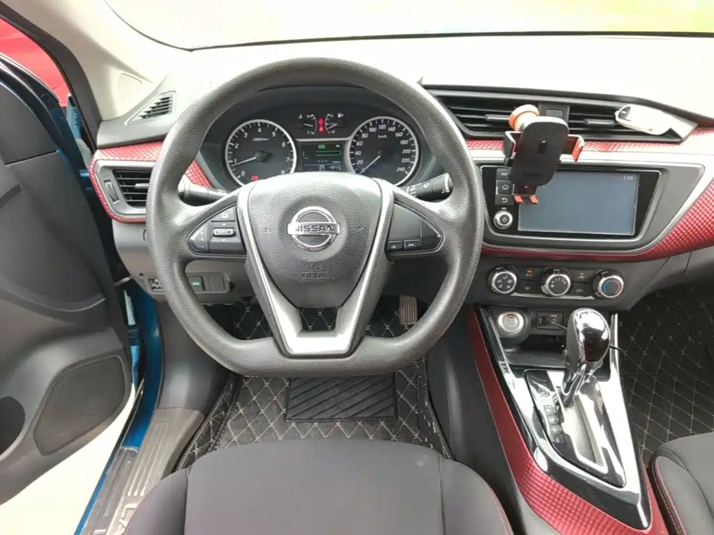 Nissan Bluebird 2017 — фото 11