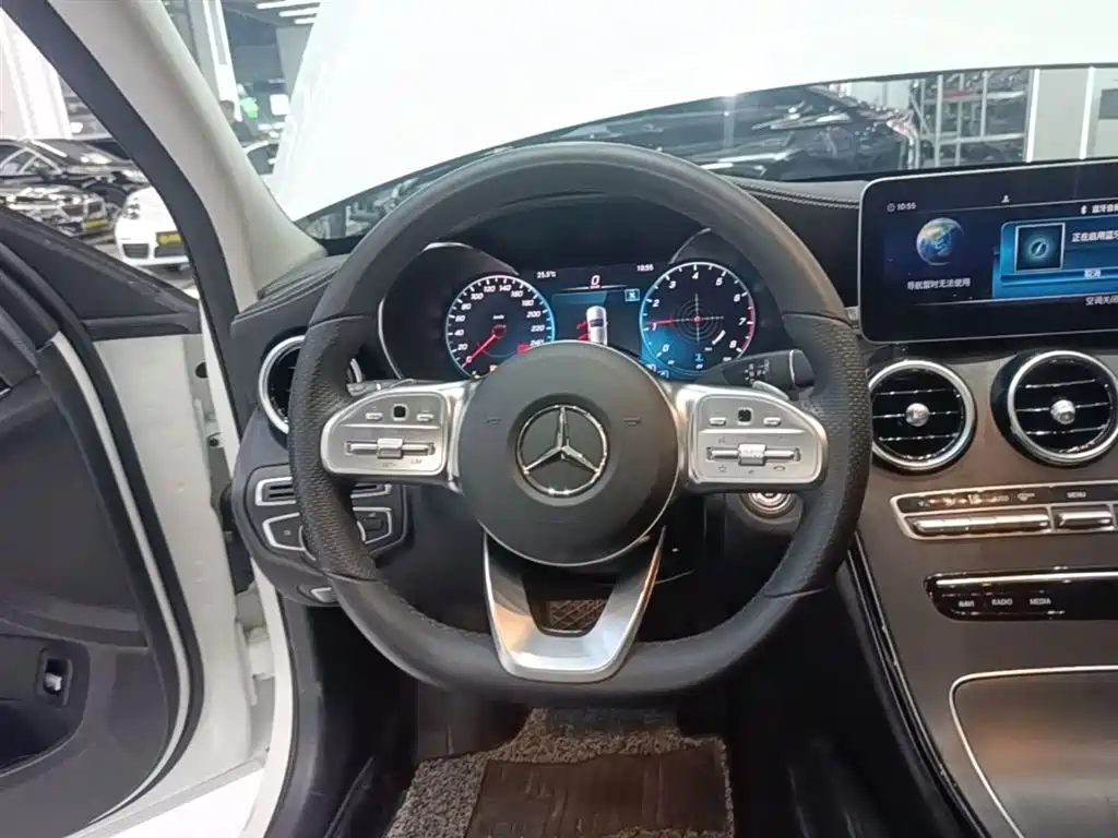 Mercedes-Benz C-Class 2020 — фото 11