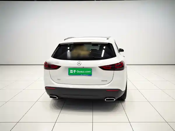 Mercedes-Benz GLA 2021
