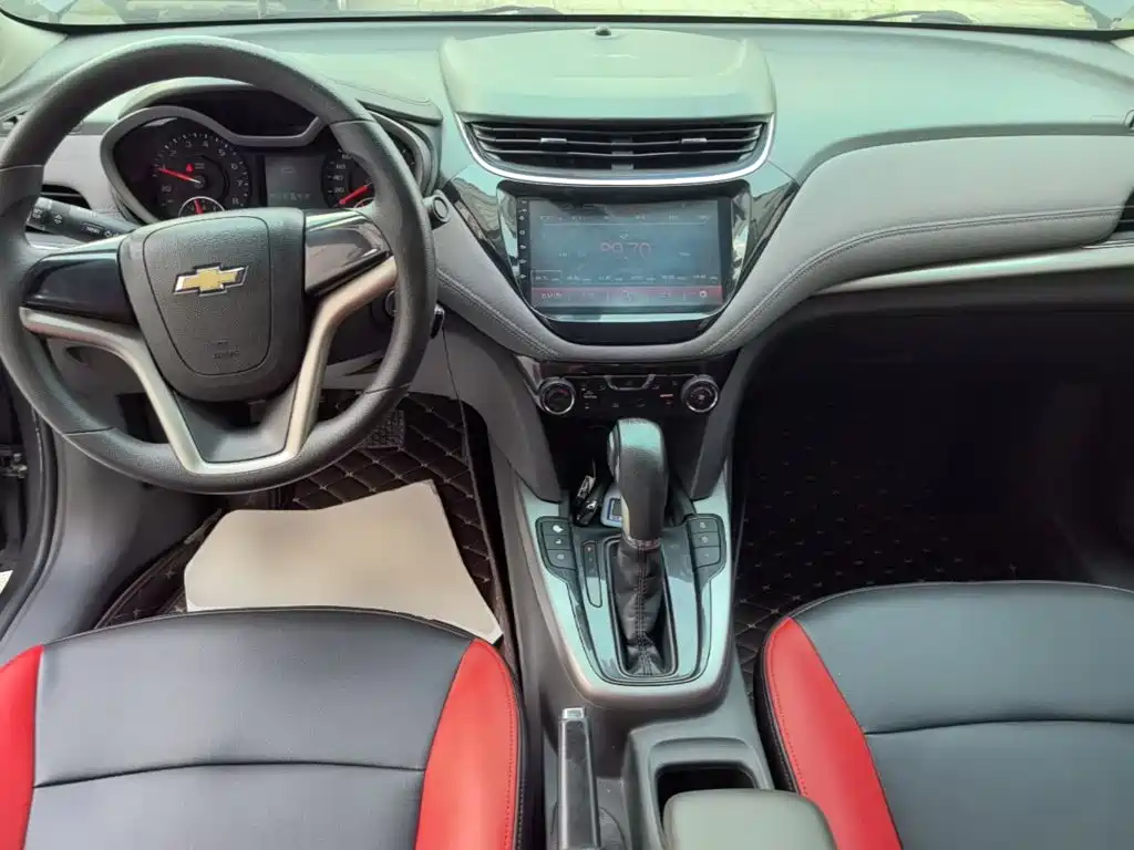 Chevrolet Malibu 2016 — фото 10