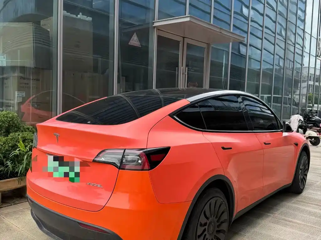 Tesla Model Y 2023 — фото 2