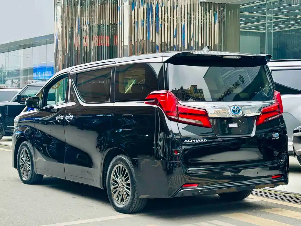 Toyota Alphard 2021 — фото 4
