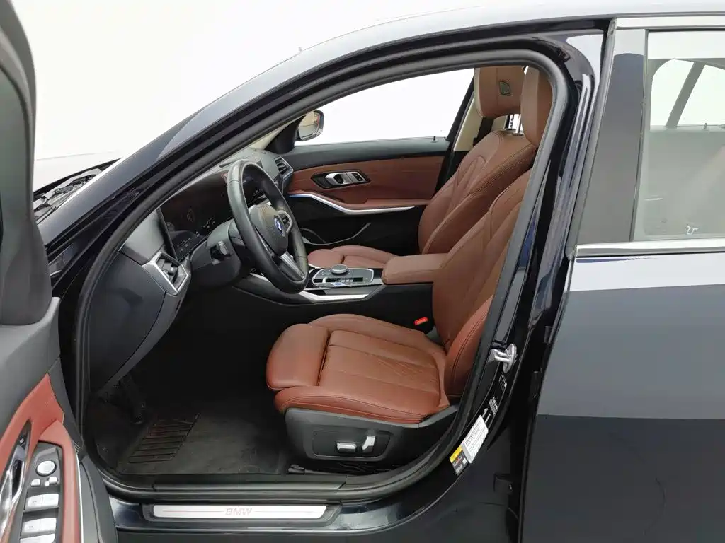 BMW i3 2023 — фото 10