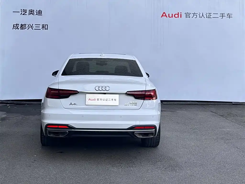 Audi A4L 2022 — фото 5