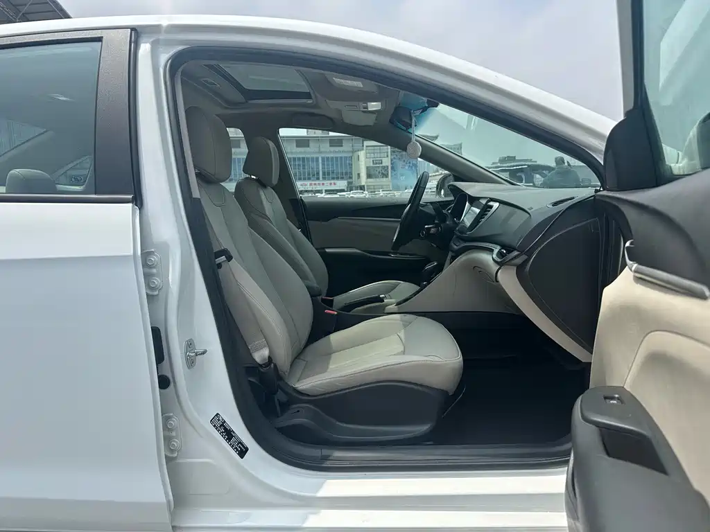 Buick Excelle 2018 — фото 13